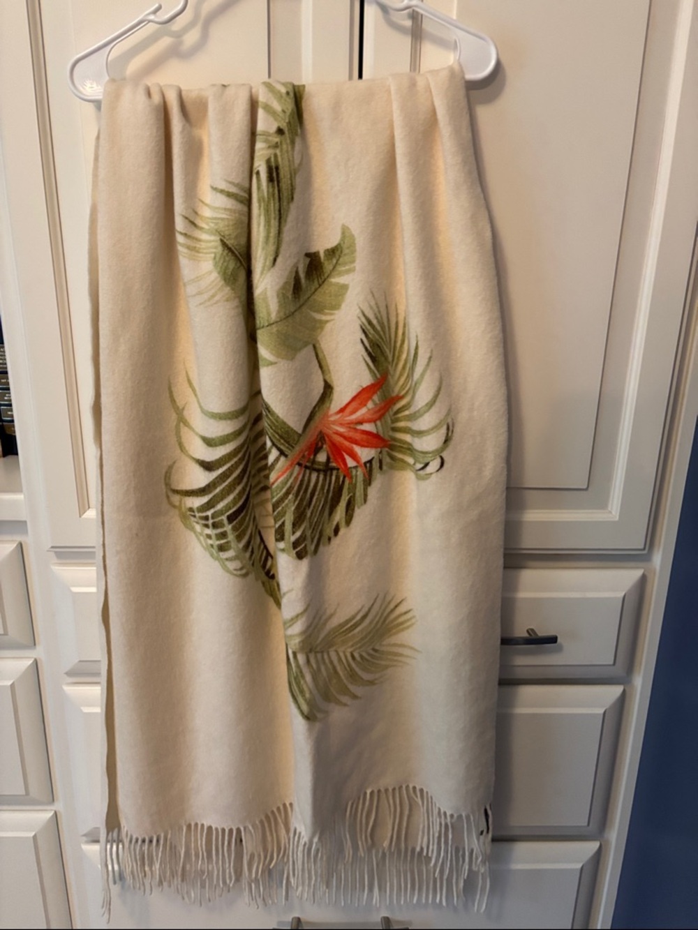 Tommy Bahama Cream Cashmere Fringe Scarf